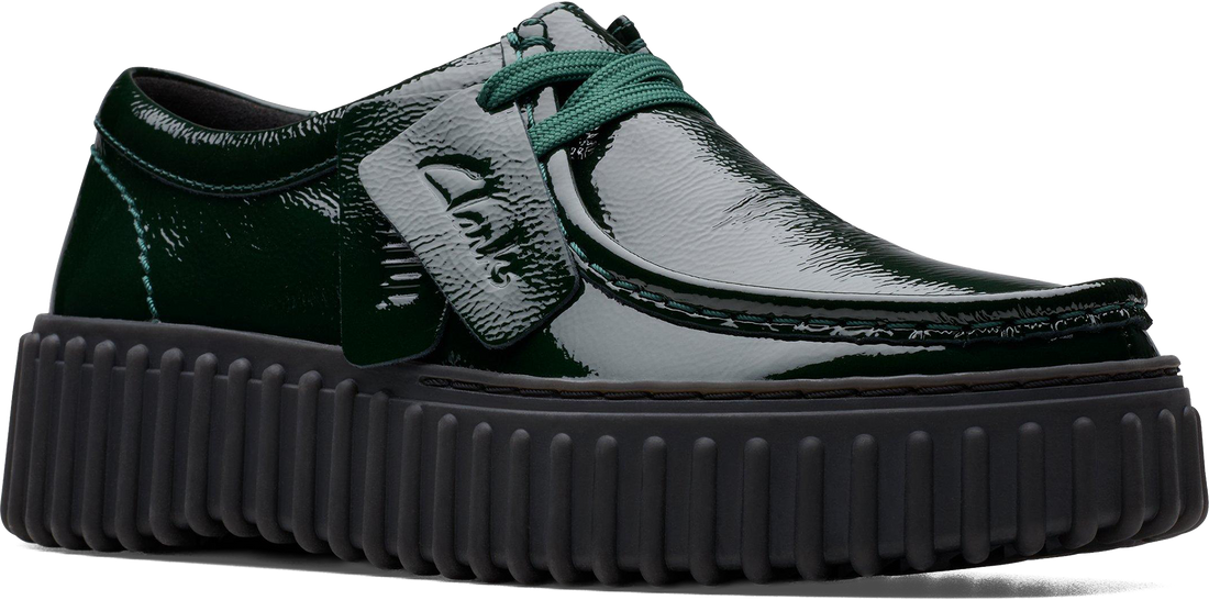 Quarter turn view Women&