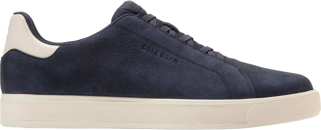 Quarter turn view Men&