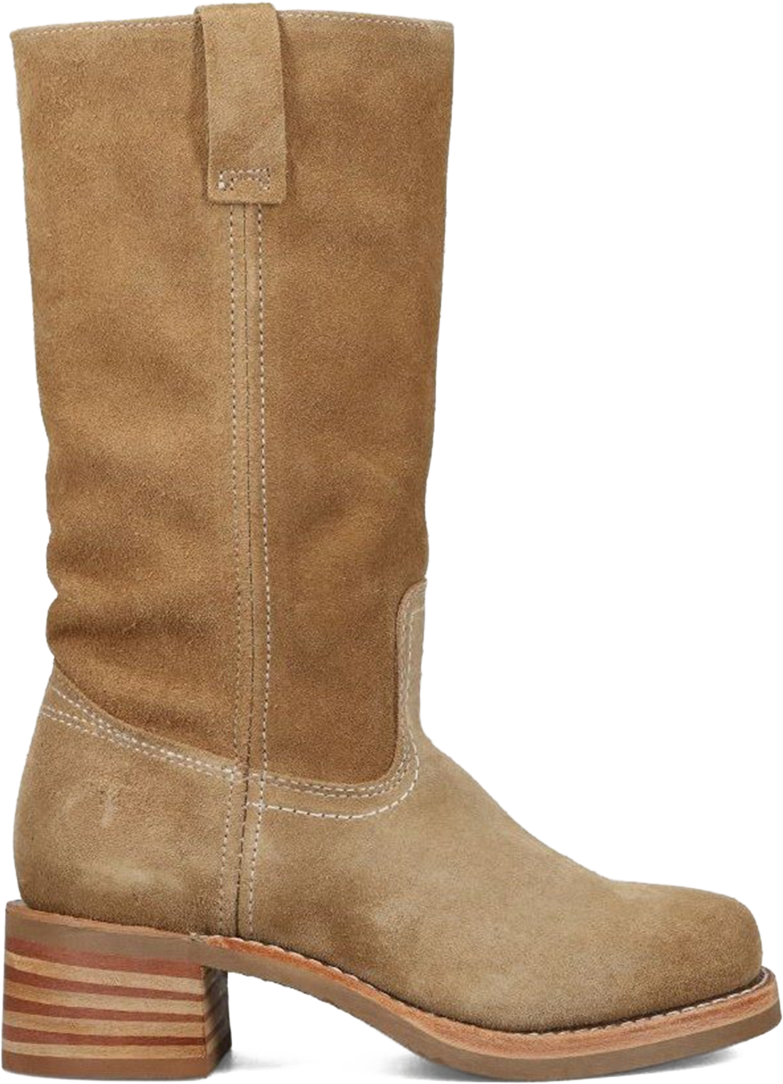 Quarter turn view Women&